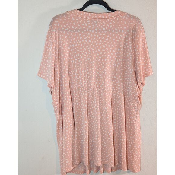 Torrid Women’s Size 4 Peach White Dot Print Short Sleeve Surplice Top Blouse - Picture 2 of 3